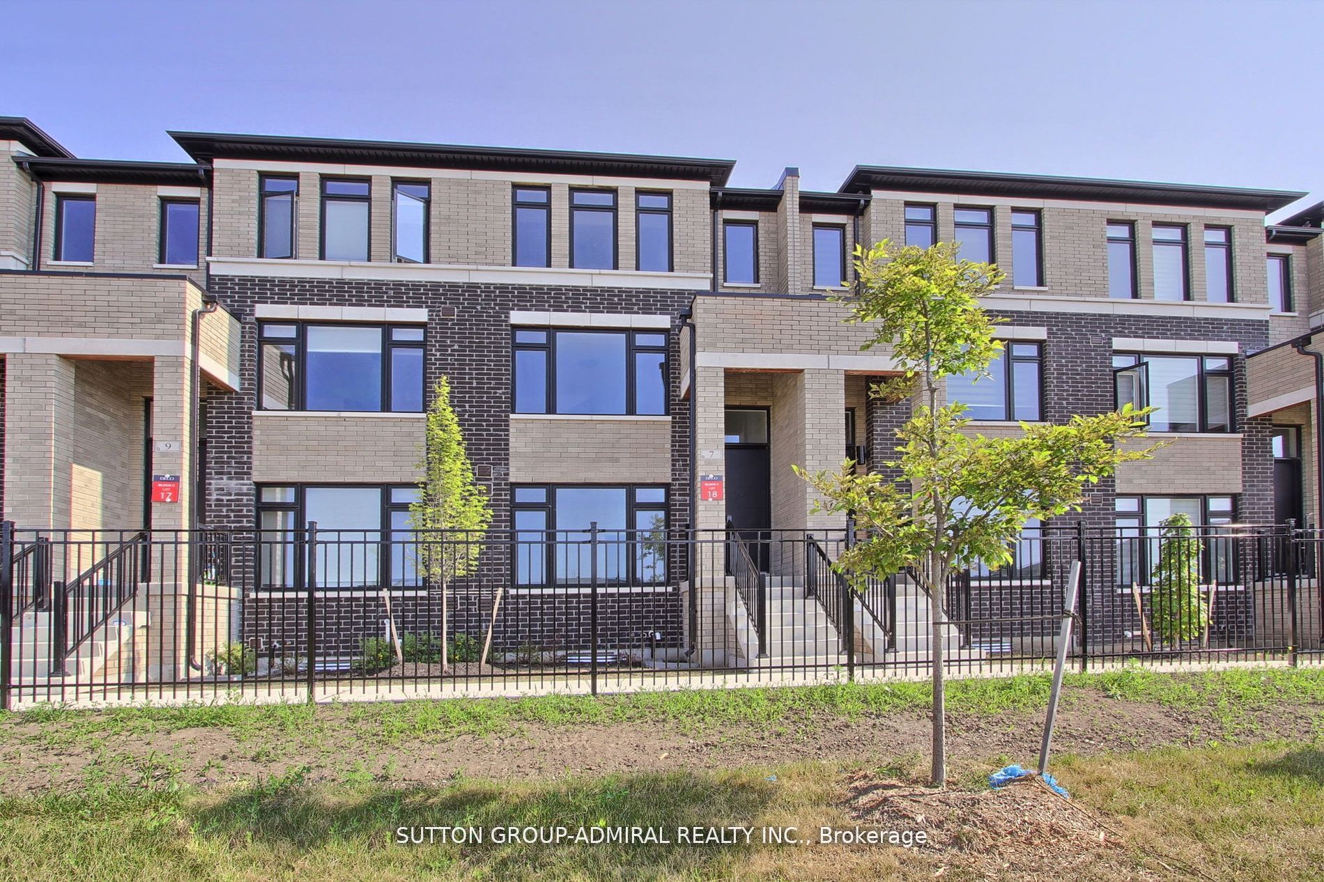 7 Cherry Hill Lane, Barrie For Sale 799,000 Condos.ca