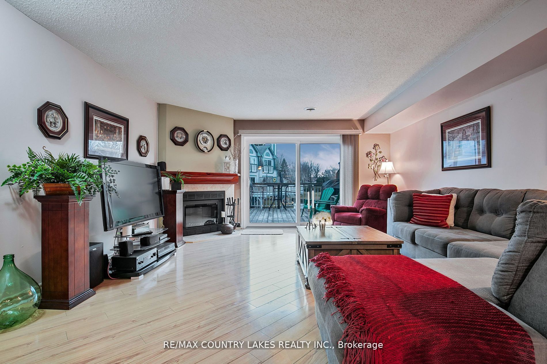 9 24 Laguna Pkwy, Brechin For Sale 575,000 Condos.ca