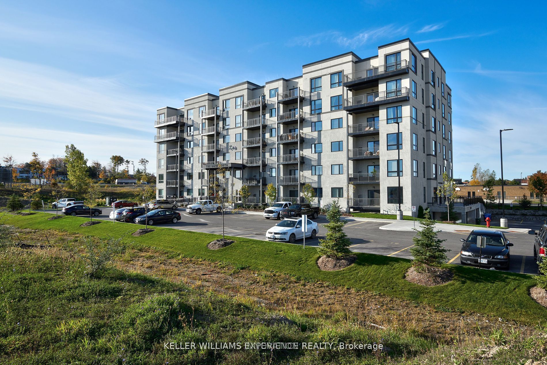 304 299 Cundles Rd E, Barrie For Rent 2,500 Condos.ca