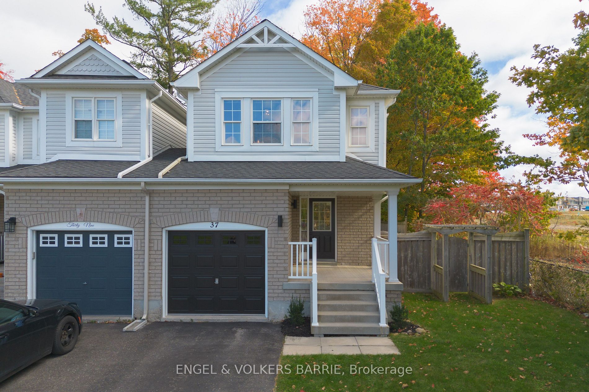 37 Winchester Terr, Barrie For Sale 749,900 Condos.ca