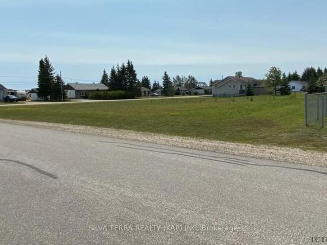 11 GRENIER Ave