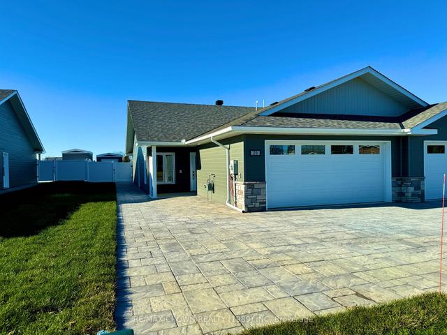20 Golf St