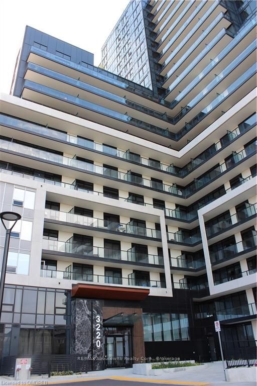 1602 3220 WILLIAM COLTSON Ave, Oakville For Sale 779,900 Condos.ca