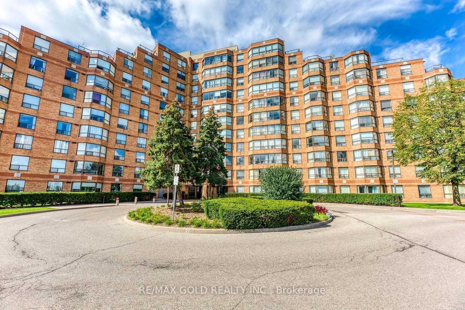 225 - 6 Humberline Dr, Etobicoke | For Rent @ $2,250 | Condos.ca