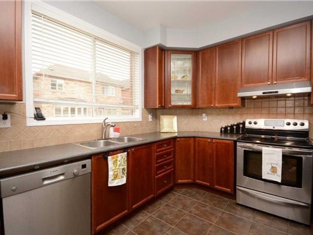 705 Switzer Cres