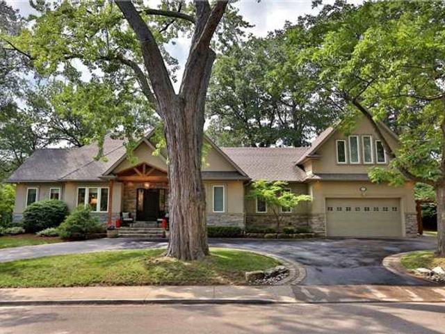 3005 Woodland Park Dr