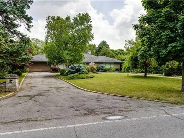 27 Edgehill Rd