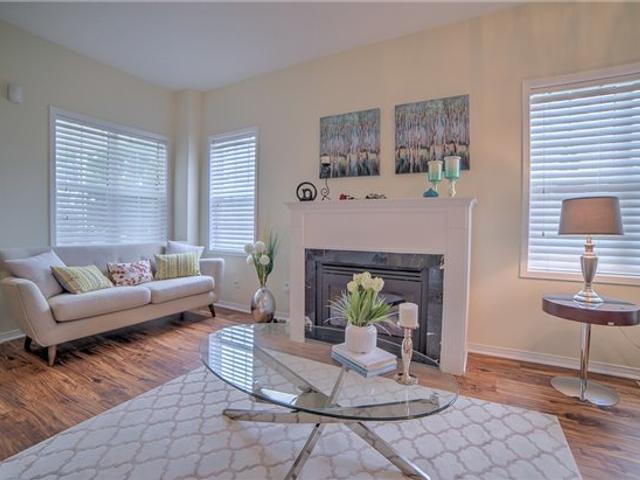 6943 Haines Artist Way