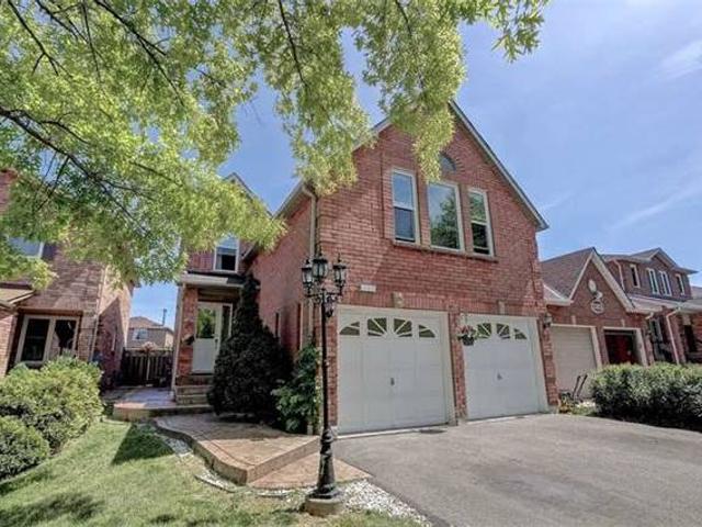 3358 Beau Rivage Cres