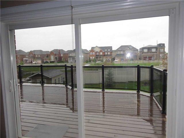 28 Laurentide Cres