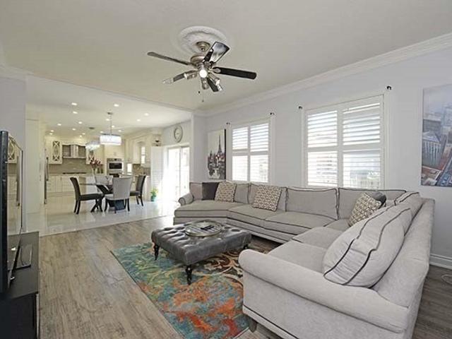 21 Banks Dr