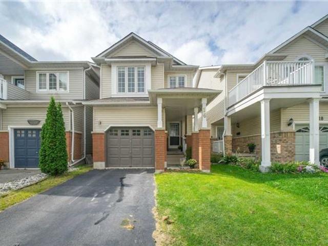 16 Dills Cres