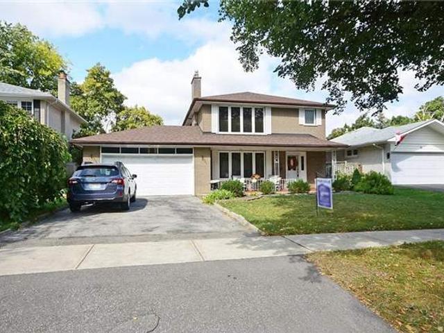 24 Shadetree Cres