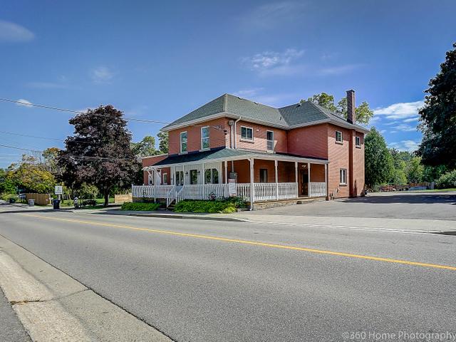 2045 Embleton Rd