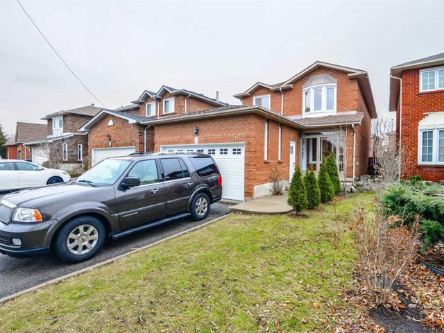 3297 Columbine Cres