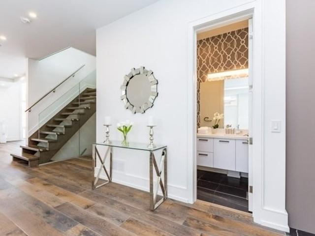 11 Fairlin Dr