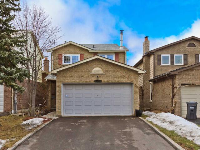 3137 Harris Cres
