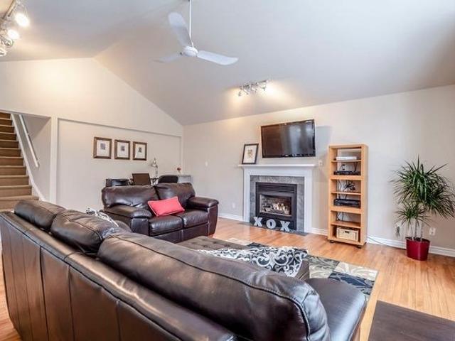 18 Cochrane Crt