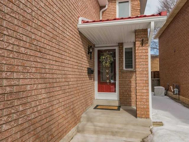 3151 Bracknell Cres