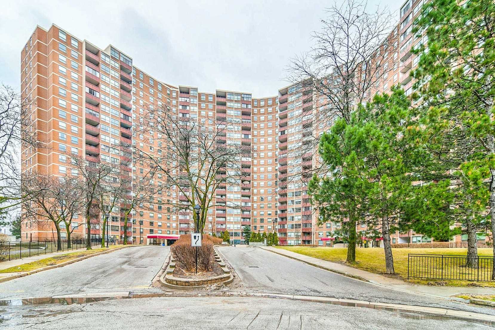 910 627 The West Mall, Etobicoke Sold, W4385658 Condos.ca