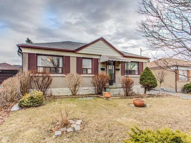 435 Rustic Rd
