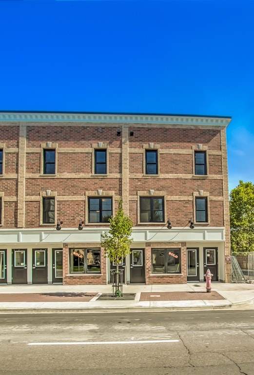 208 760 Lakeshore Rd E, Mississauga Leased, W4411238 Condos.ca