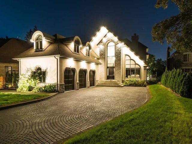 2060 Dickson Rd
