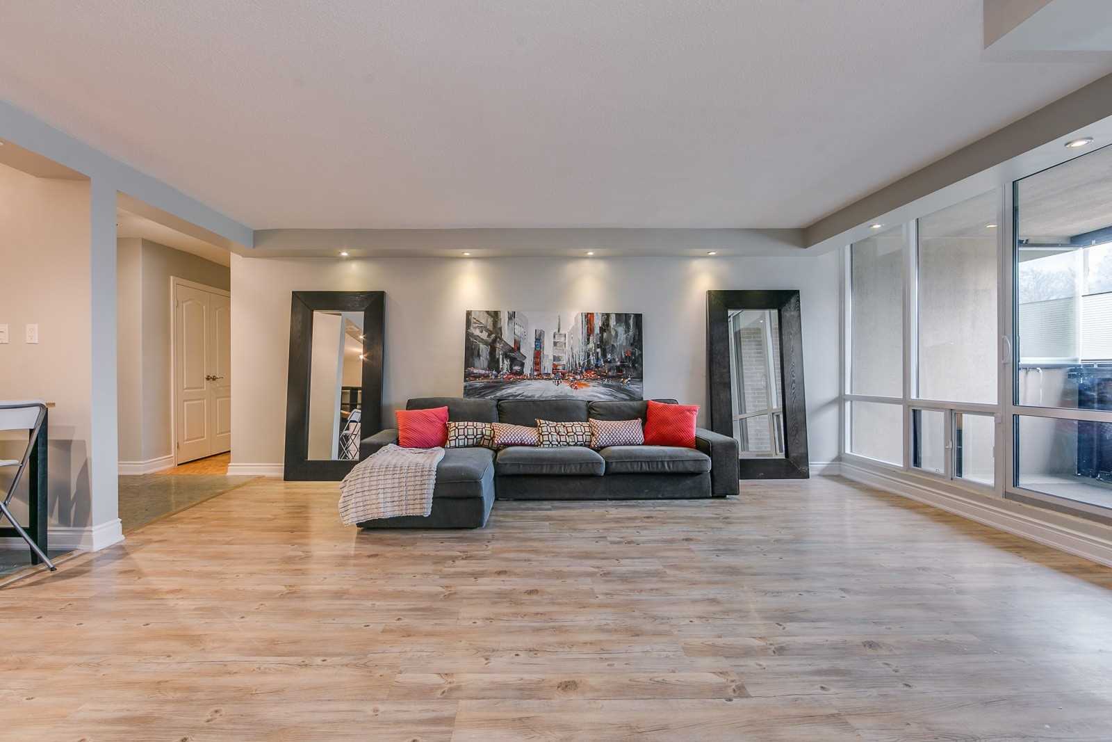 208 714 The West Mall, Etobicoke Terminated, W4413107 Condos.ca