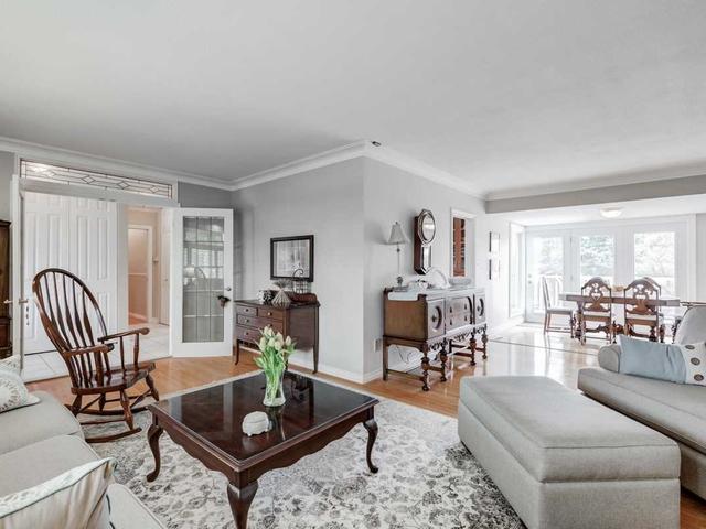 27 Plainsman Rd