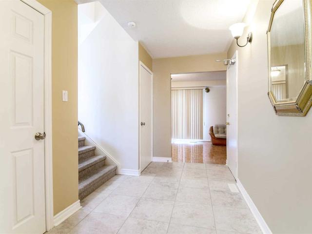 7650 Lohengrin Crt N