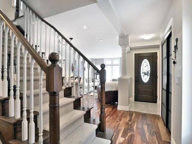2624 Devonsley Cres