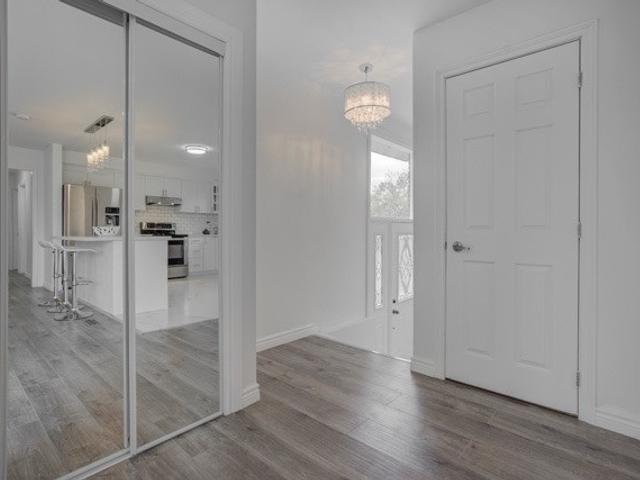 5 Jade Cres