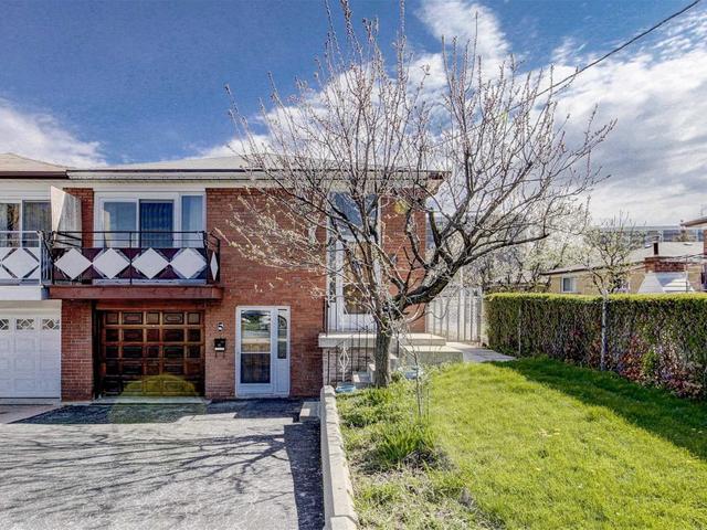 5 Hoover Cres