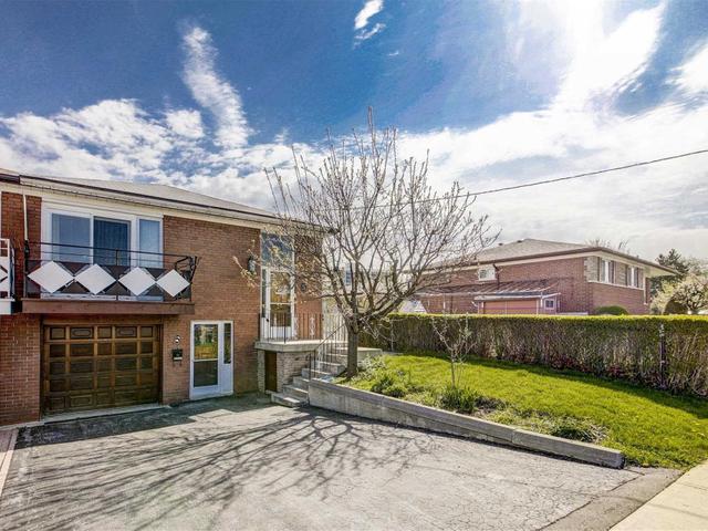 5 Hoover Cres