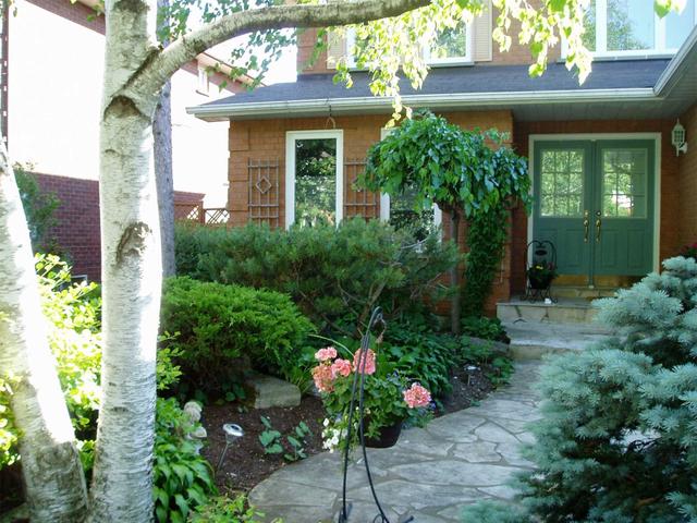 5428 Edencroft Cres