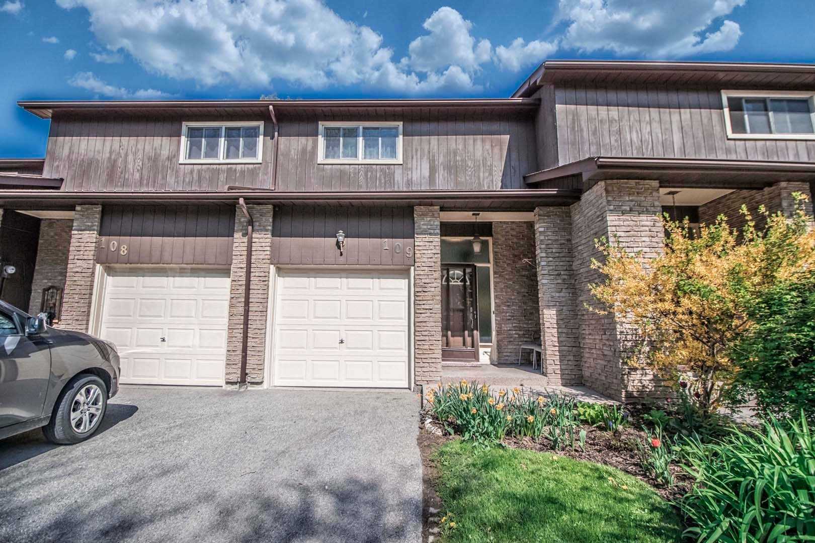 109 2301 Cavendish Dr, Burlington Sold, W4487919 Condos.ca