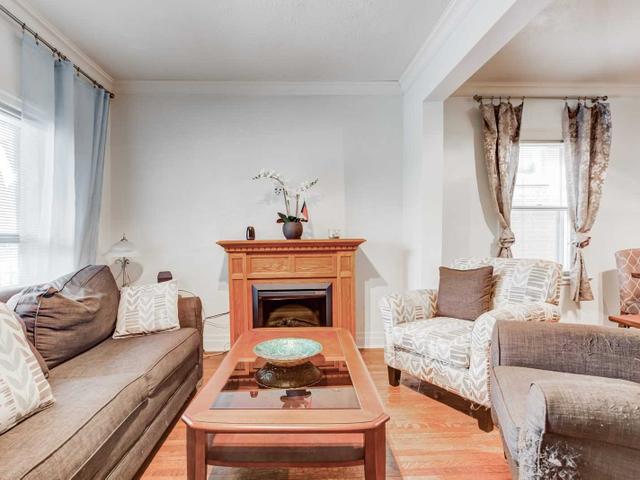 24 Rockcliffe Blvd