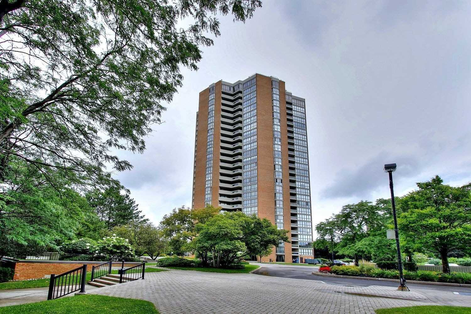 1612 2000 Islington Ave, Etobicoke Sold, W4621228 Condos.ca