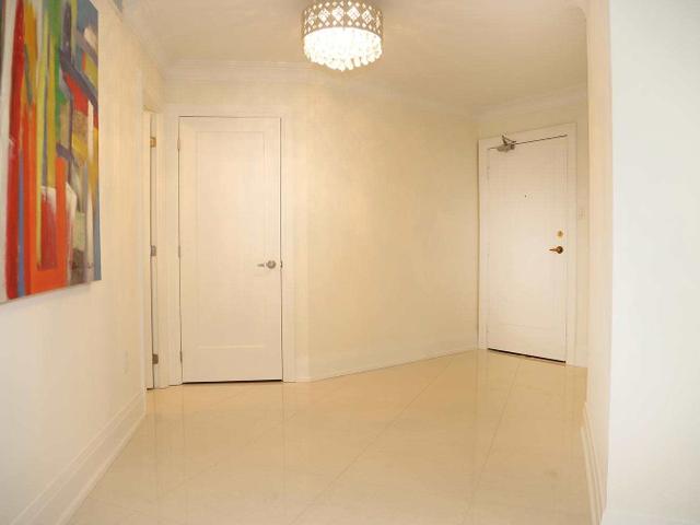 306 - 2010 Islington Ave