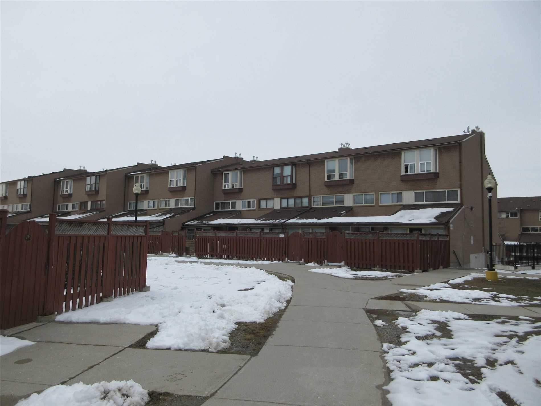 118 256 John Garland Blvd, Etobicoke Terminated, W4763161 Condos.ca