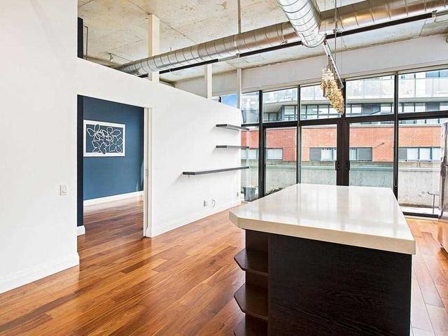 415 - 363 Sorauren Ave