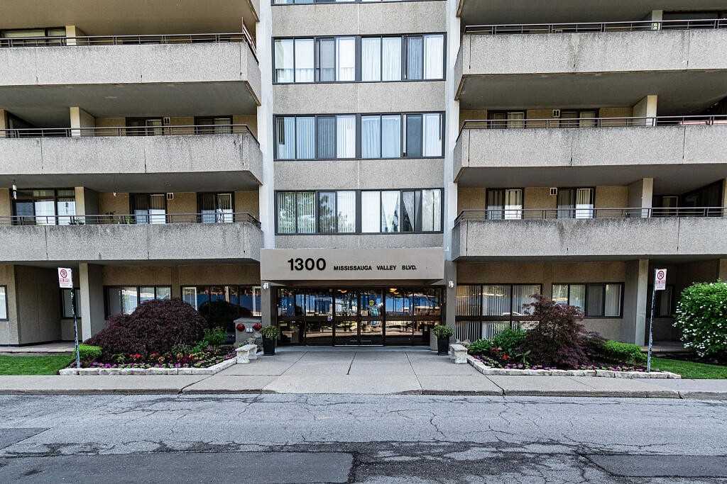 408 1300 Mississauga Valley Blvd, Mississauga Terminated, W4779448