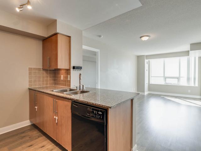 2053 - 25 Viking Lane