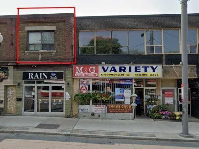 2nd Fl - 1353 St Clair Ave W
