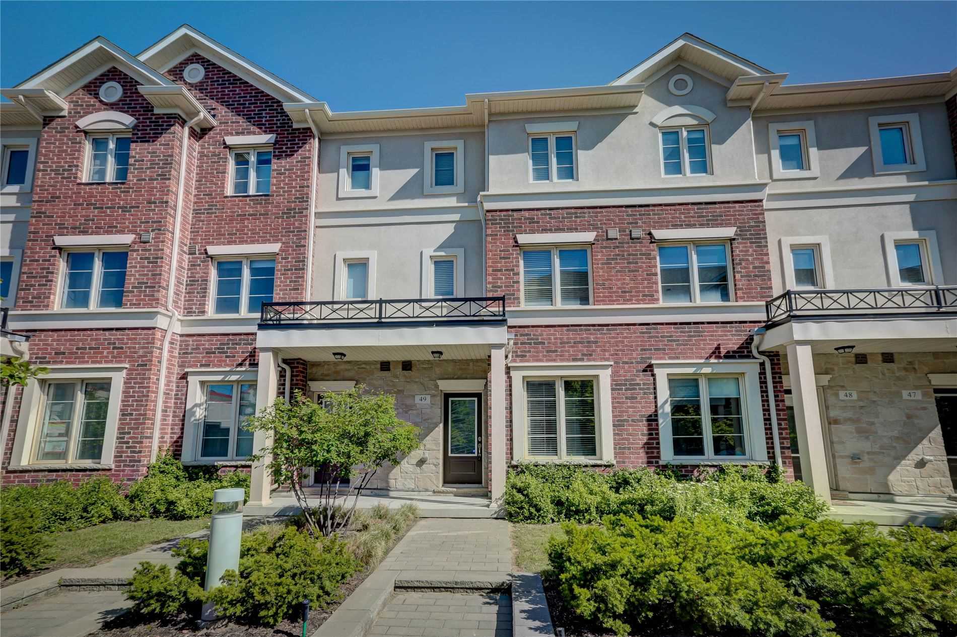 49 636 Evans Ave, Etobicoke For