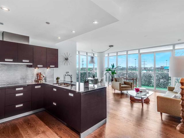 1111 - 90 Park Lawn Rd