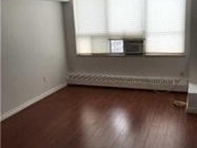 1010 - 100 Lotherton Ptwy