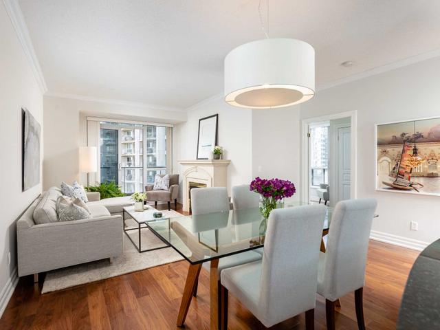 805 - 2087 Lake Shore Blvd W