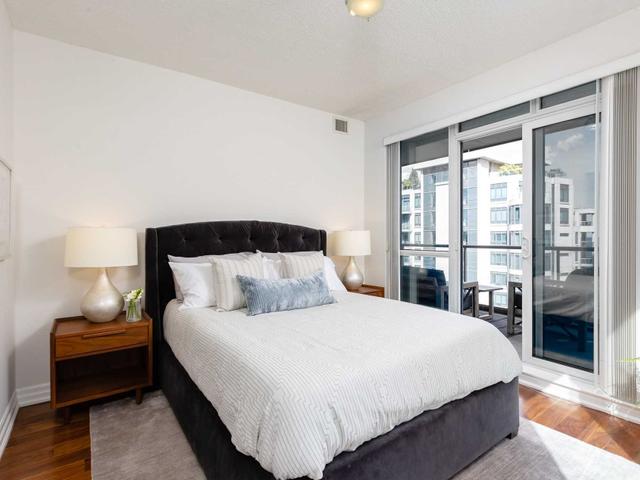 805 - 2087 Lake Shore Blvd W