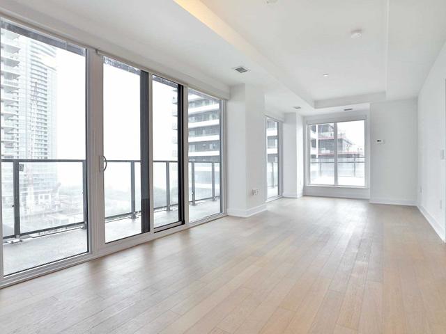 819 - 30 Shore Breeze Dr